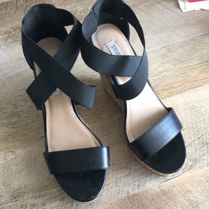 Black wedges